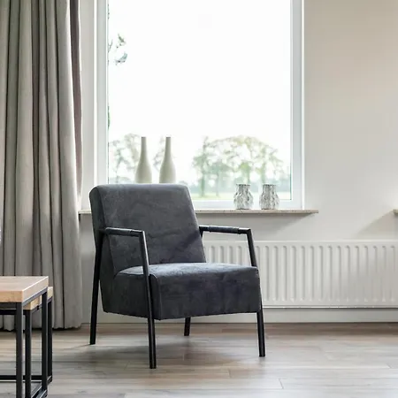 Bij De Buren