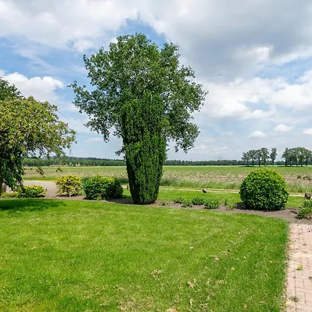 度假居 Bij De Buren Oploo