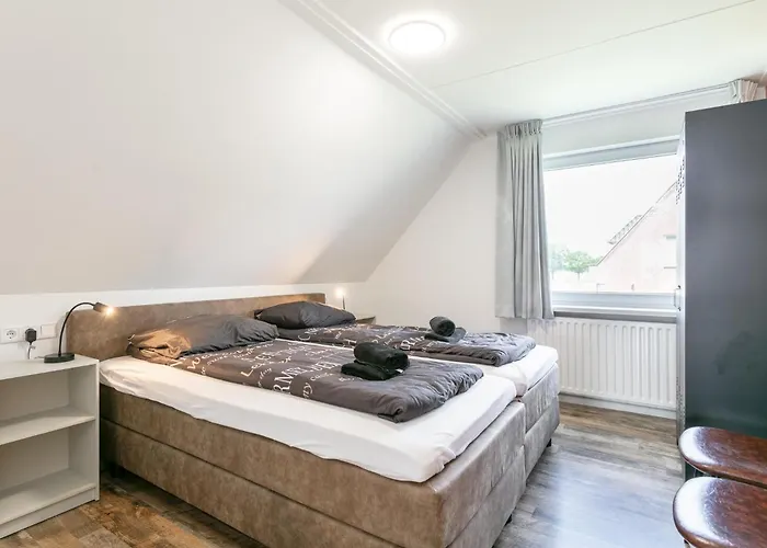 別荘 Bij De Buren Oploo